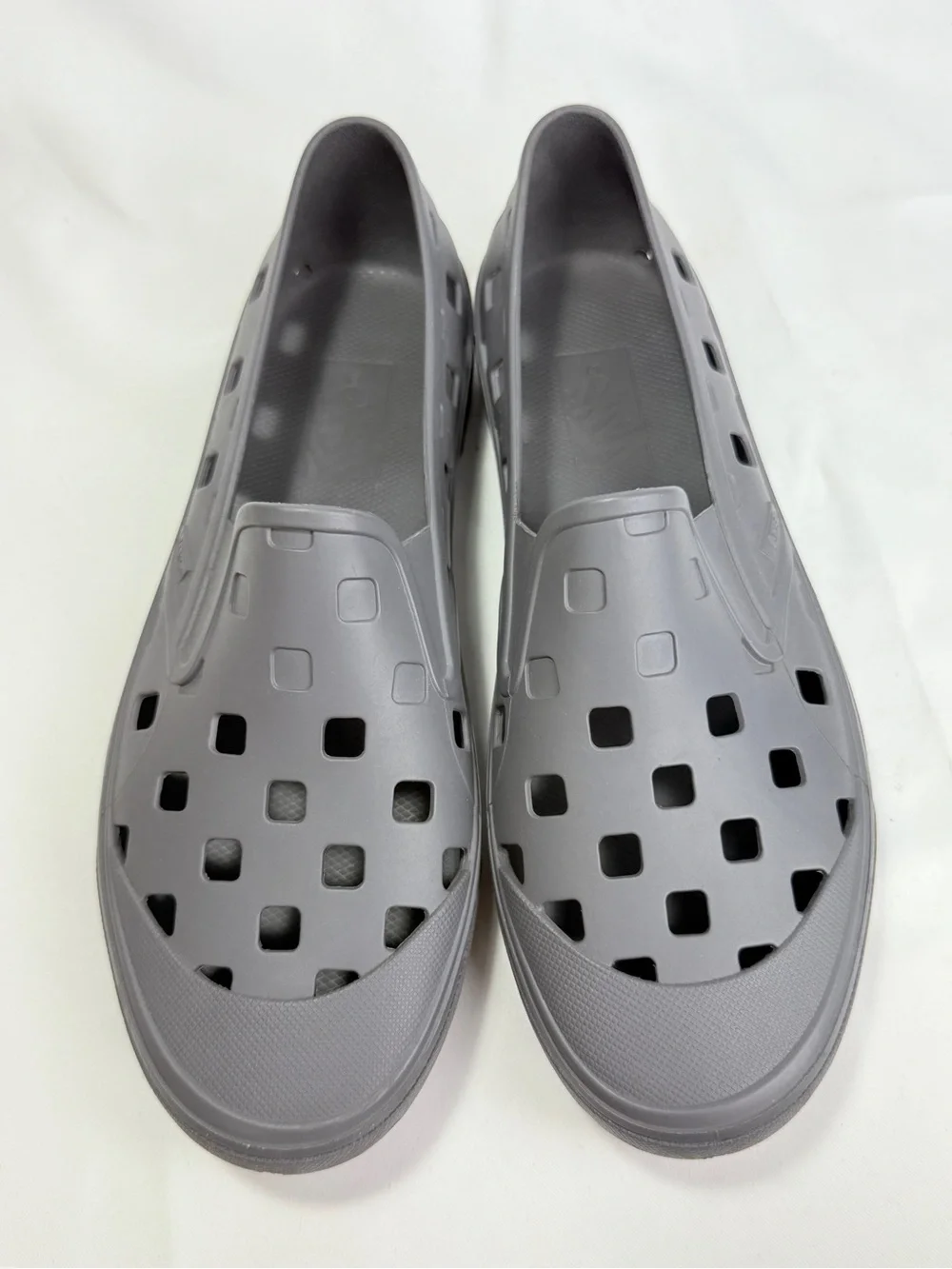 Vans Slip-On TRK Charcoal Grey Men’s Water Shoes Size 11